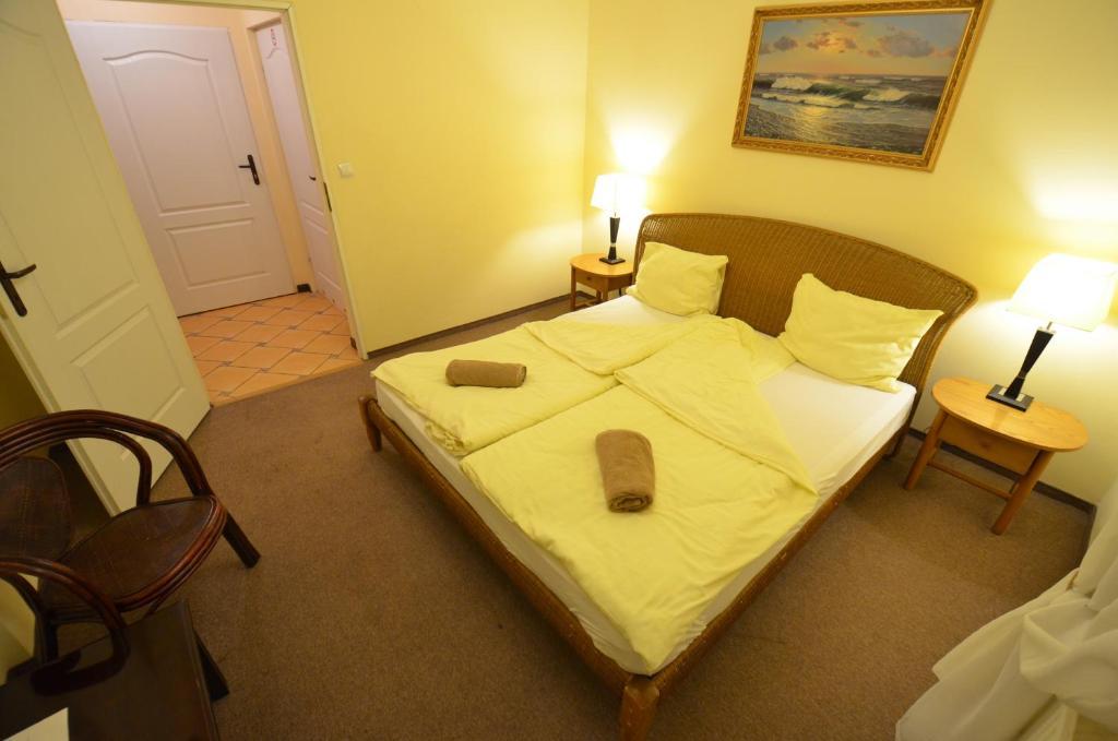 Hotel Stawisko Klaudyn Екстериор снимка